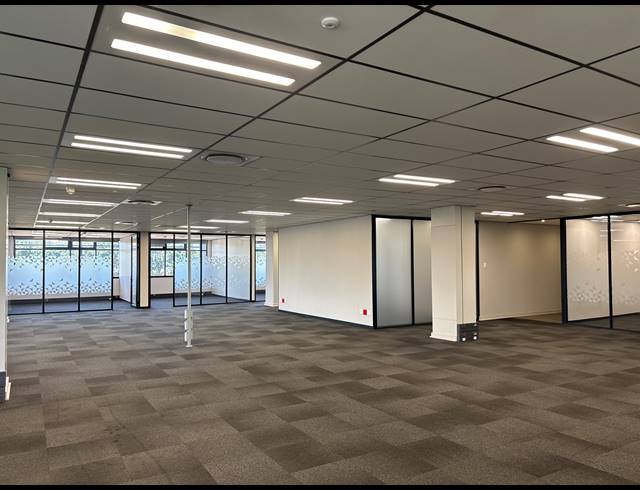 1,678.60M² OFFICE TO LET IN LA LUCIA